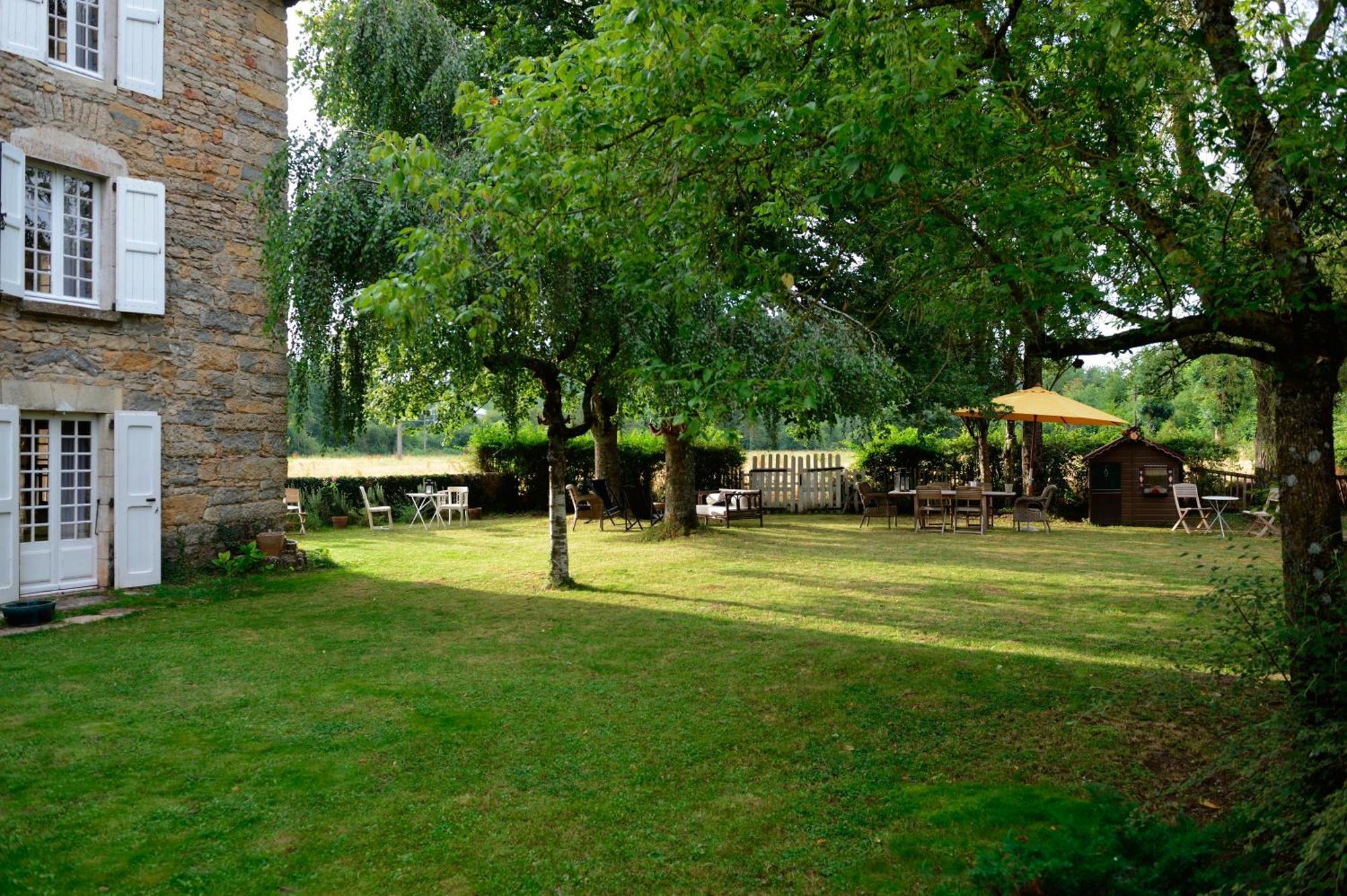 Maison d'Hôtes La Singulière Severac-d'Aveyron Exterior foto
